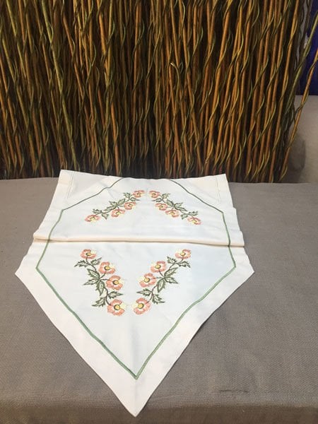 Kanaviçeli Keten Krem Ranner