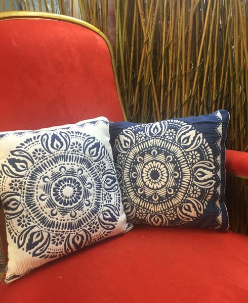 Pamuklu Kumaştan Dekoratif Yastık 2 Adet