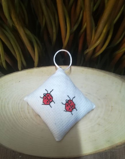 Uğur Böcekli El İşi Kanaviçe Lavanta Kesesi 1 Adet